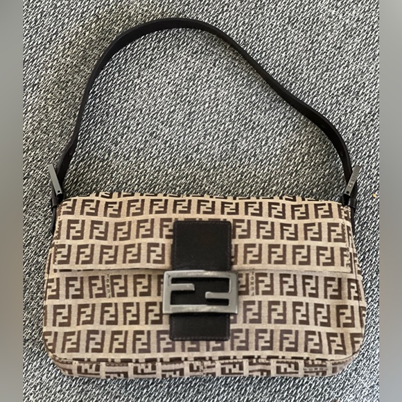 Fendi Zuccino baguette bag - Picture 1 of 4